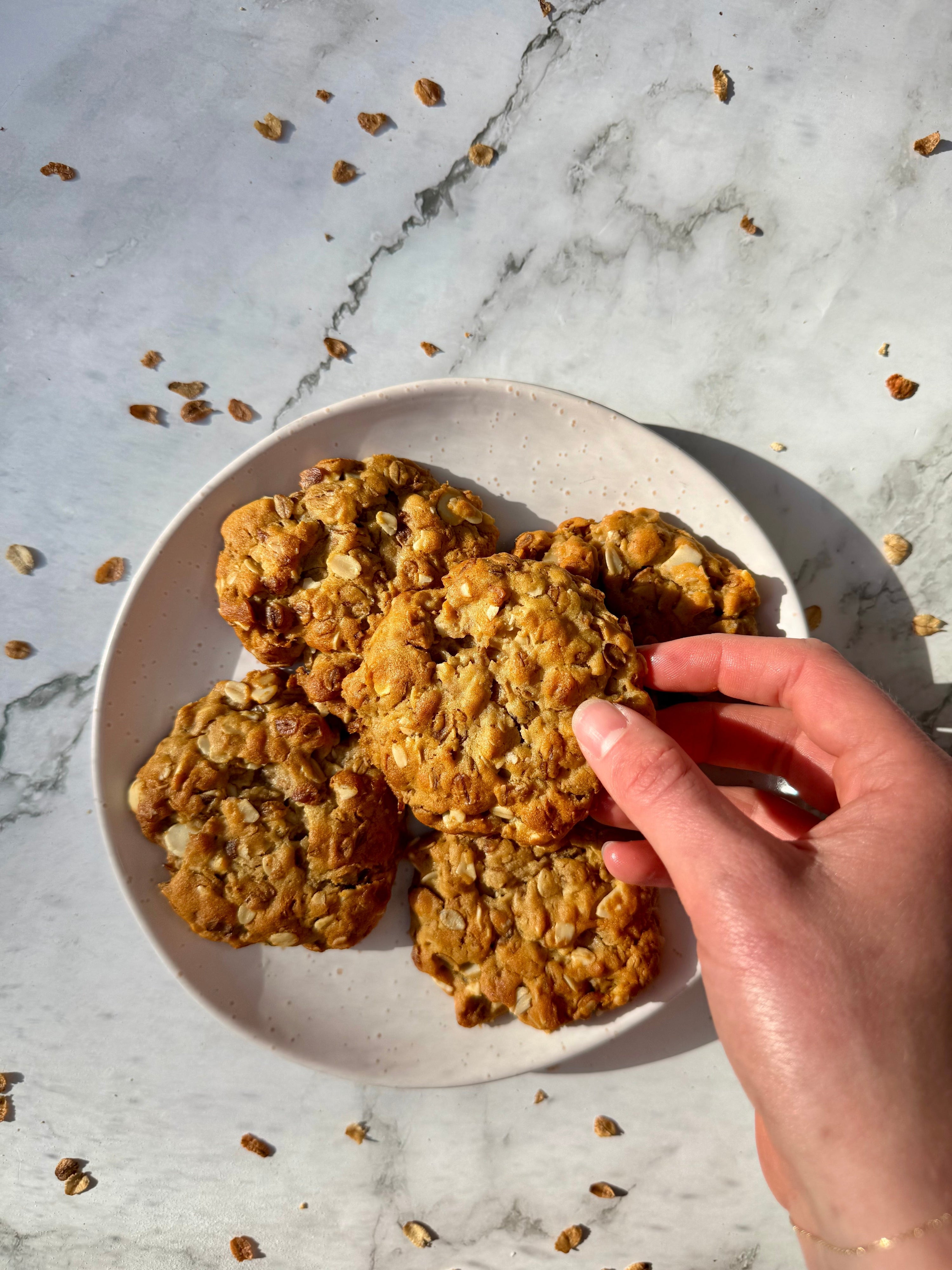 Super Barley, Honey & Almond Crunch Cookies