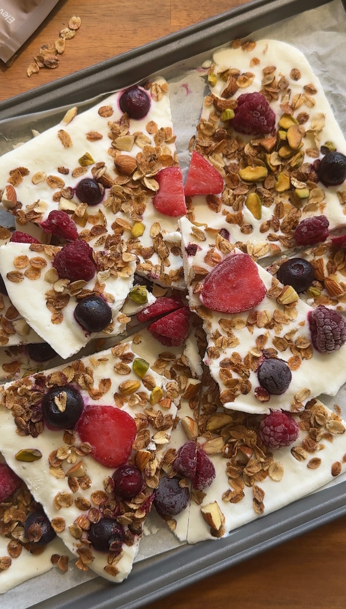 Granola Inspired Yoghurt Bark